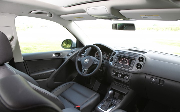 2013 Volkswagen Tiguan panoramic sunroof